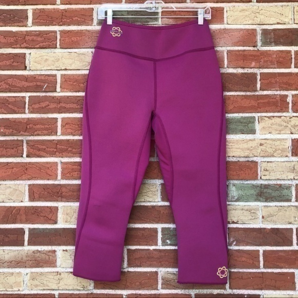Zaggora CELU-LITE Technology Purple Cropped Hot Pants